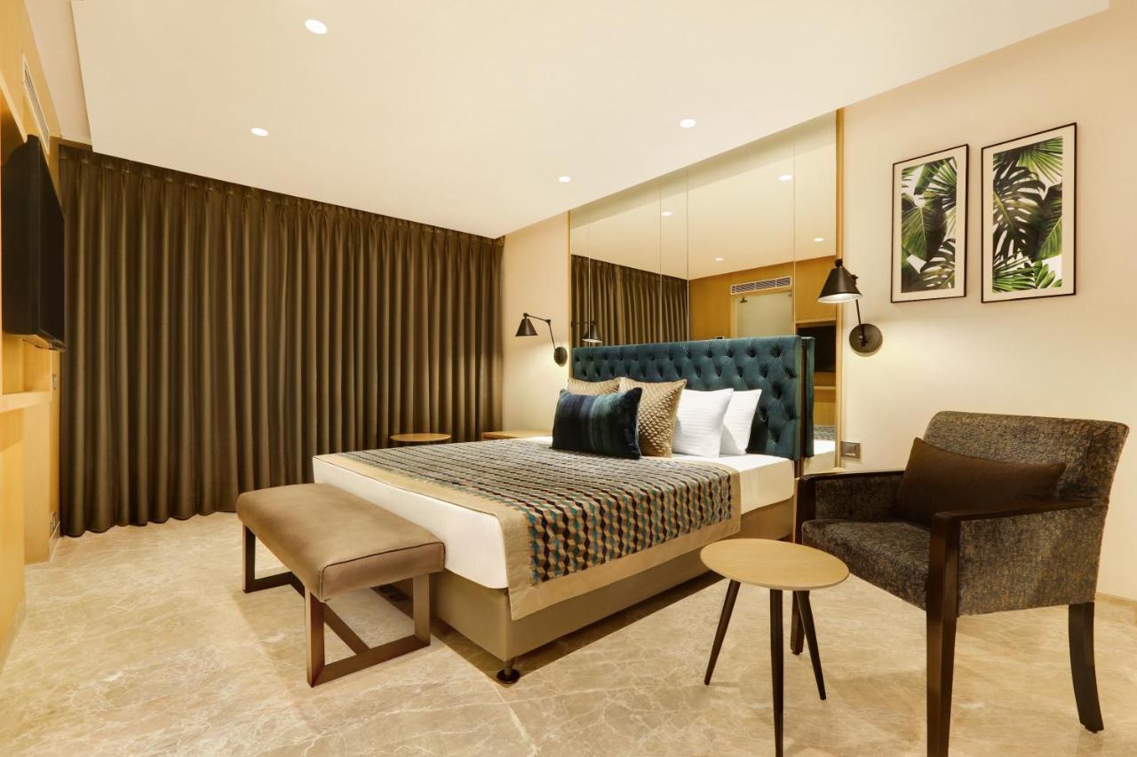 Lemon Tree Hotel Viman Nagar Pune Exterior photo